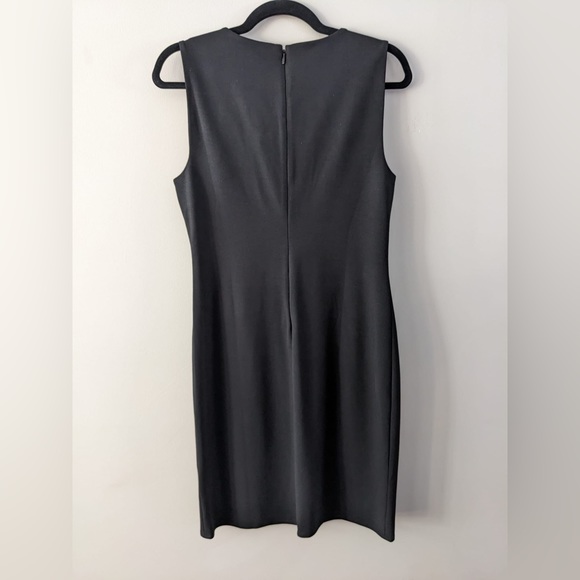 Classic little black dress Banana Republic size 6 NWT - Picture 3 of 6